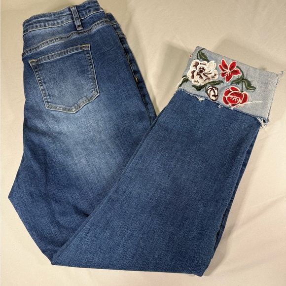 Back In The Saddle Denim - Back in the Saddle Size 16‎ Stretch Jeans Floral Embroidered Cuff